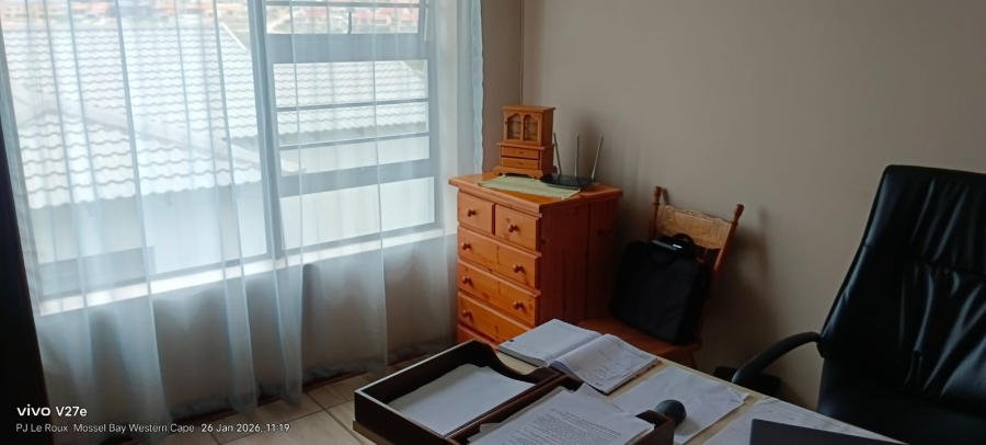 4 Bedroom Property for Sale in Seemeeu Park Western Cape